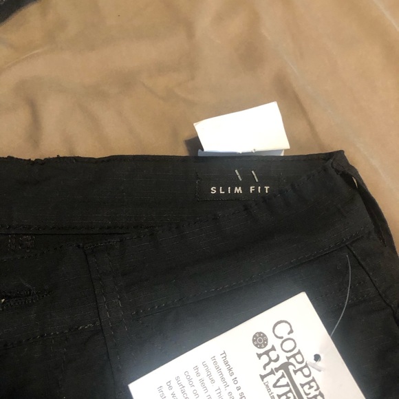 Slim Fit Copper River Cargo Pants - Picture 5 of 8